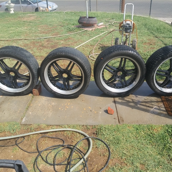 Rims with tires - Picture 2 of 2